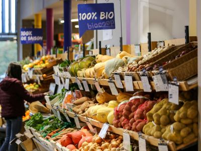 Fruits dans un magasin Scarabée Biocoop