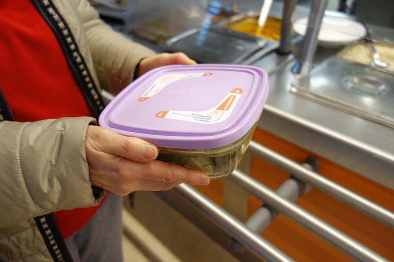 En boite le plat Pique-Prune