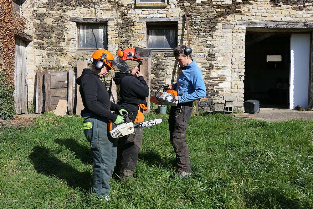 Paysannes formation tronconneuse photo Agrobio 35